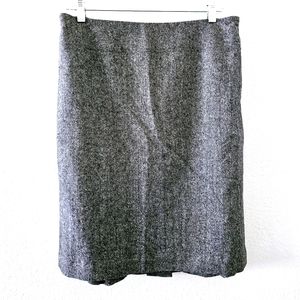 Loft gray tweed pencil skirt size 8 wool blend lined